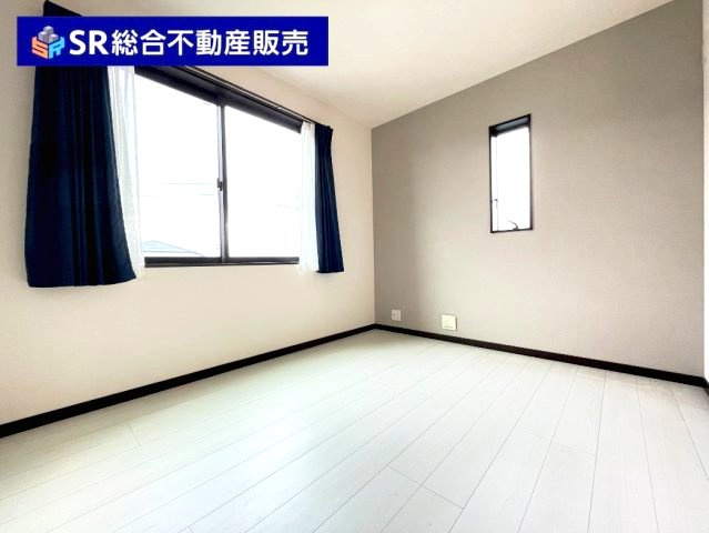 布市町3丁目中古戸建の子供部屋|専門知識を持ったスタッフがお客様にあった住宅ローンのご提案を致します。
他社様ではできないリフォーム費用のご提案が可能となります。