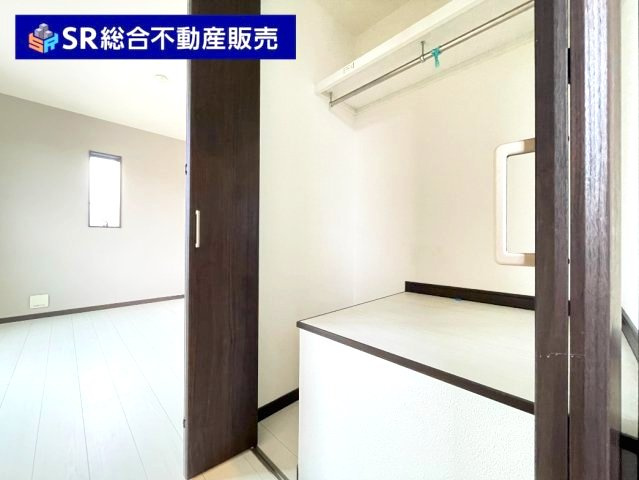 布市町3丁目中古戸建の収納|お洋服もたくさん収納できます！