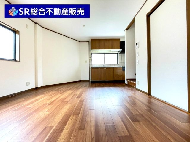 豊浦町中古戸建のキッチン|広々としたダイニングキッチンスペースです！
