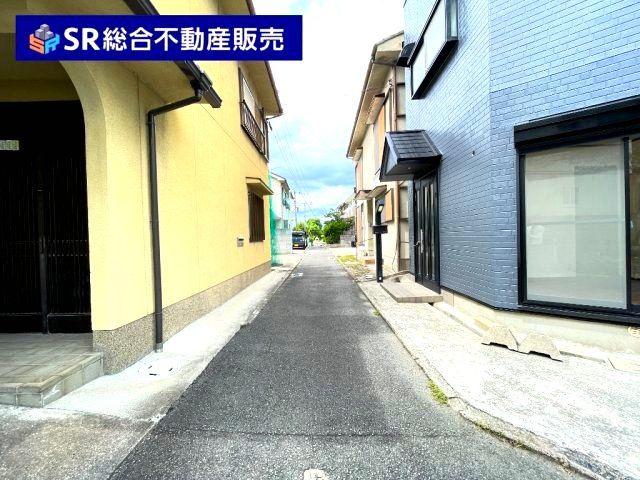 豊浦町中古戸建の前面道路含む現地写真|前面道路含む現地写真です