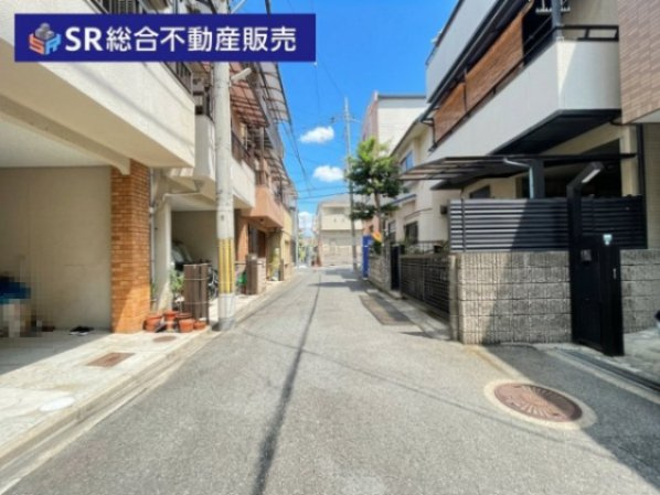 本町中古戸建の前面道路含む現地写真|前面道路含む現地写真です