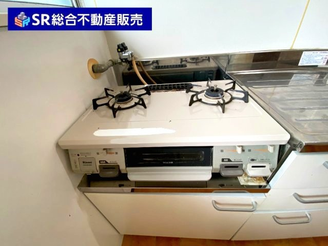 花園東町3丁目中古戸建のキッチン|コンロはお好きな物を置いてお使いください