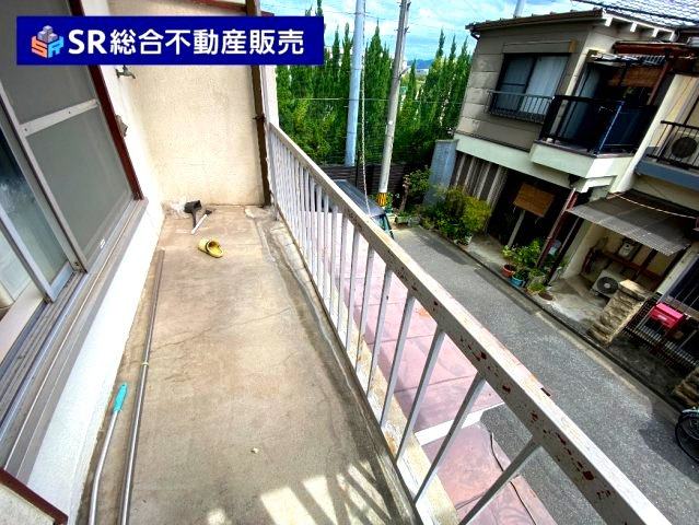 花園東町3丁目中古戸建のバルコニー|バルコニーも広々です