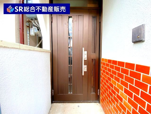花園東町3丁目中古戸建の玄関|東大阪市で不動産をお探しの方は弊社までご相談下さいませ！