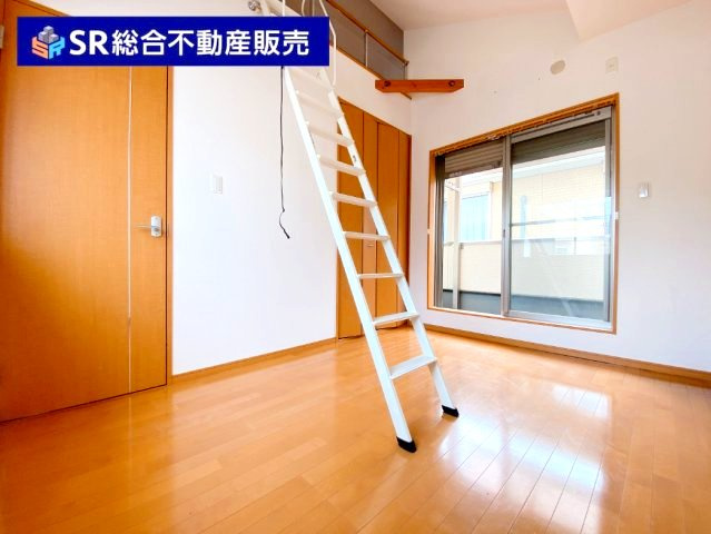 花園東町3丁目中古戸建の子供部屋|ロフトがあることで天井が高く開放感のあるお部屋です！