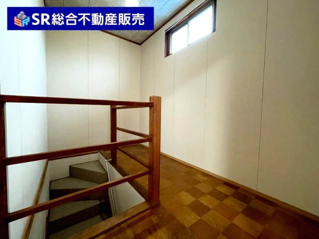 若江東町1丁目中古戸建の内装|当日予約も大歓迎です！土日祝、雨の日やお子様連れのお客様の送迎も可能ですのでお気になさらずお問合せ下さい。お仕事終わりのお時間にも柔軟に対応致しますのでお気軽にお申し付け下さいませ。