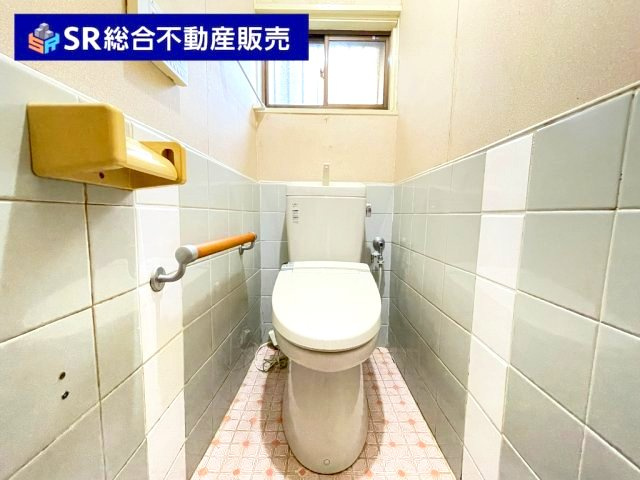 若江東町1丁目中古戸建のトイレ|温水洗浄便座もございます♪