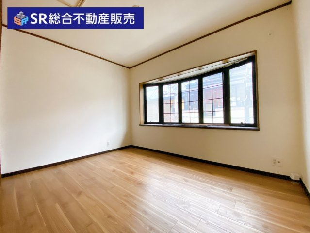 川田1丁目中古戸建の洋室|2F6帖洋室。陽当たりがとても良く明るいお部屋です♪