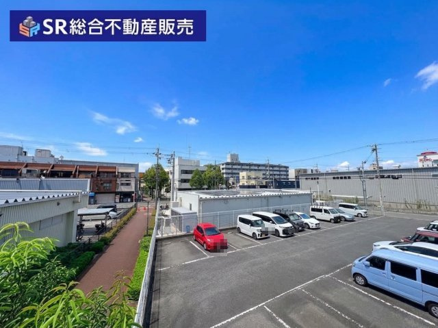 稲田新町3丁目中古戸建の展望|物件目の前に月極駐車場がございますので、複数台お車をお持ちの方にもご検討いただけます♪
