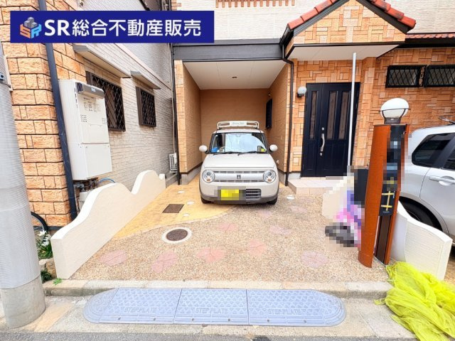 稲田新町3丁目中古戸建の駐車場|お車をお持ちの方にも嬉しい駐車スペース1台☆
