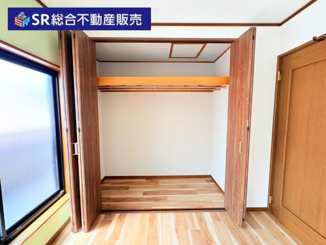 鴻池町1丁目中古戸建の収納|大きな収納も有り、整理整頓には困りません★
