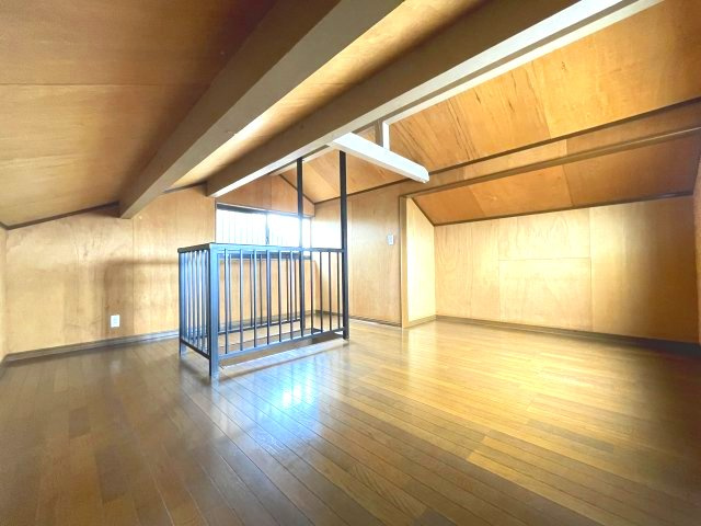 鴻池町1丁目中古戸建の収納|広々とした屋根裏収納付きで収納スペースが豊富にあるのも嬉しいポイントです！