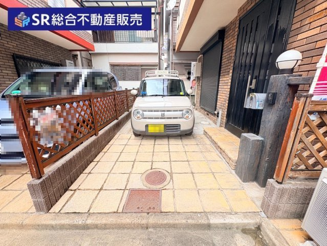 南上小阪中古戸建の駐車場|お車をお持ちの方にも嬉しい駐車スペース1台☆
