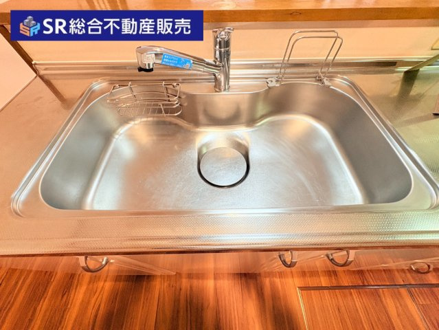 南上小阪中古戸建のキッチン|洗い物がしやすいシンクです♪

