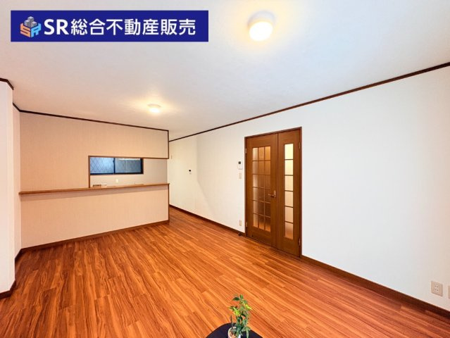 南上小阪中古戸建の居間・リビング|東大阪市で不動産をお探しの方は弊社までご相談下さいませ！
