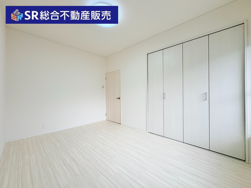 御厨2丁目中古戸建の子供部屋|3階4.5帖洋室：落ち着いて過ごせるお部屋です♪