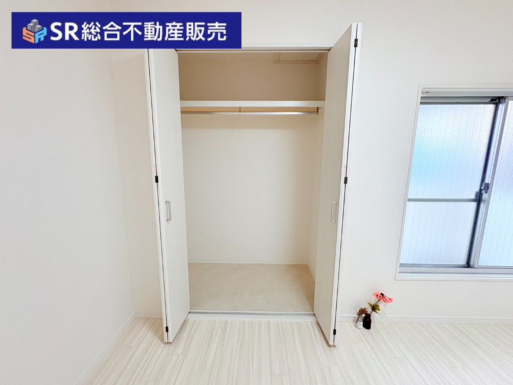 御厨2丁目中古戸建の収納|3階5.5帖洋室収納：使いやすいクローゼットです！
