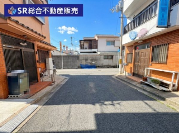 御厨東2丁目中古戸建の前面道路含む現地写真|当日予約も大歓迎です！土日祝、雨の日やお子様連れのお客様の送迎も可能ですのでお気になさらずお問合せ下さい。お仕事終わりのお時間にも柔軟に対応致しますのでお気軽にお申し付け下さいませ。
