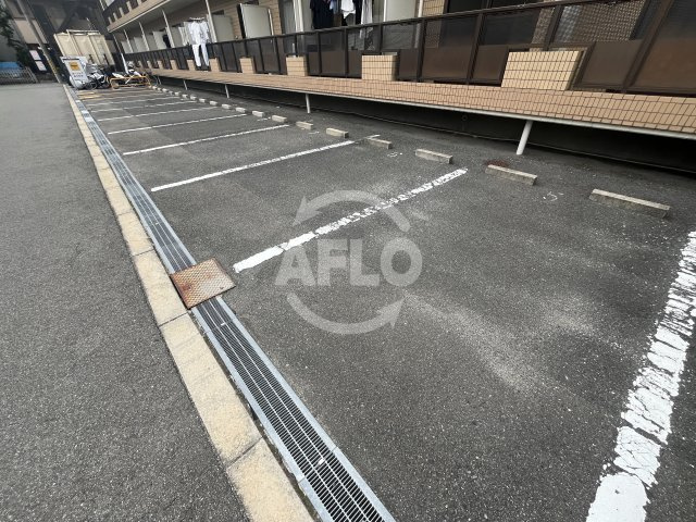 シャルム橋本スリーの駐車場|シャルム橋本Ⅲ　駐車場