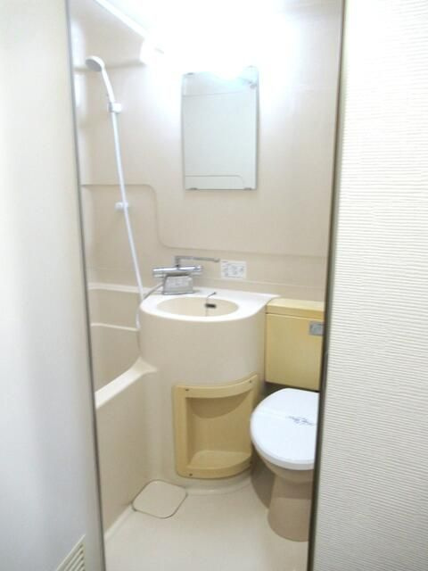 クレスト池田の浴室