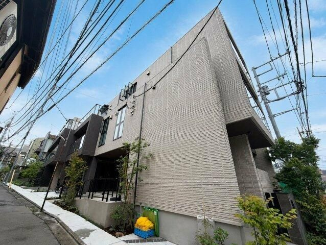 ＡＳＫ中目黒のエントランス