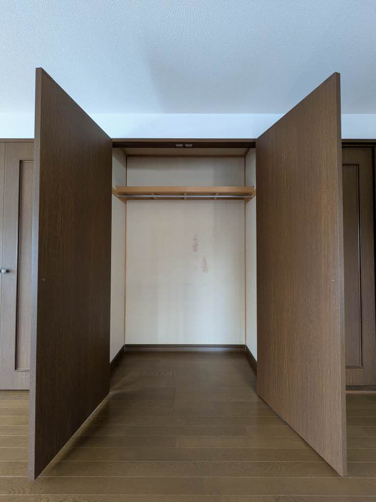向日比１丁目借家の収納