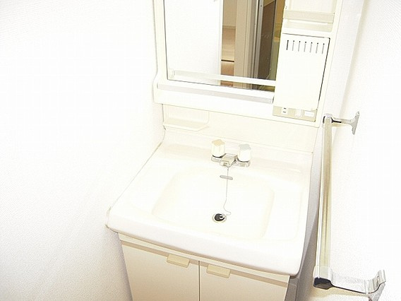 神戸市灘区深田町３丁目の賃貸マンションの洗面所