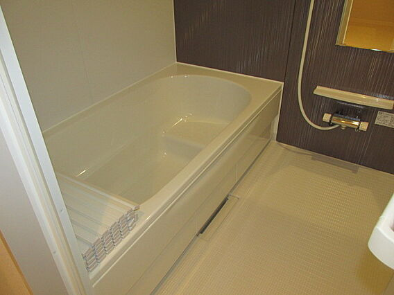 神戸市中央区旗塚通３丁目の賃貸マンションの浴室