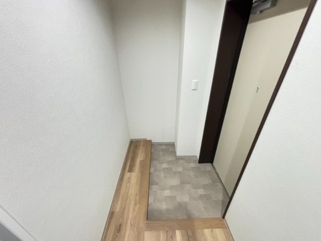 神戸市東灘区甲南町４丁目の賃貸マンションの玄関