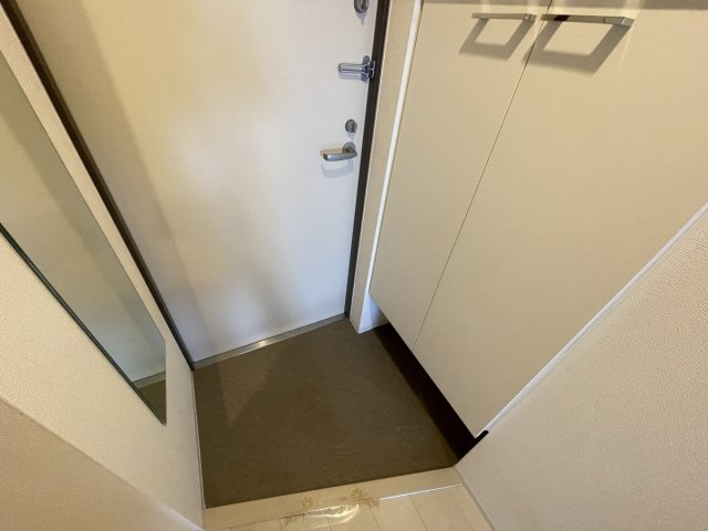 神戸市中央区御幸通４丁目の賃貸マンションの玄関