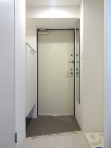 神戸市中央区御幸通４丁目の賃貸マンションの玄関