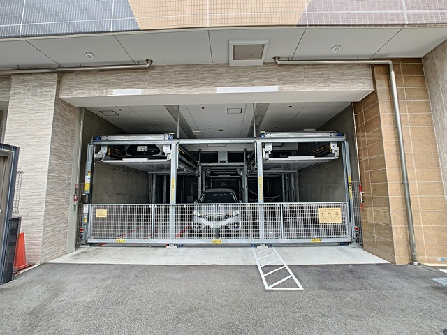 神戸市中央区御幸通４丁目の賃貸マンションの駐車場
