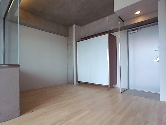 神戸市中央区琴ノ緒町４丁目の賃貸マンションの居間・リビング