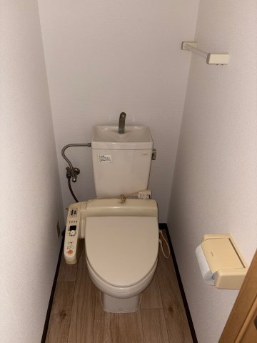 芦屋市大桝町の賃貸マンションのトイレ