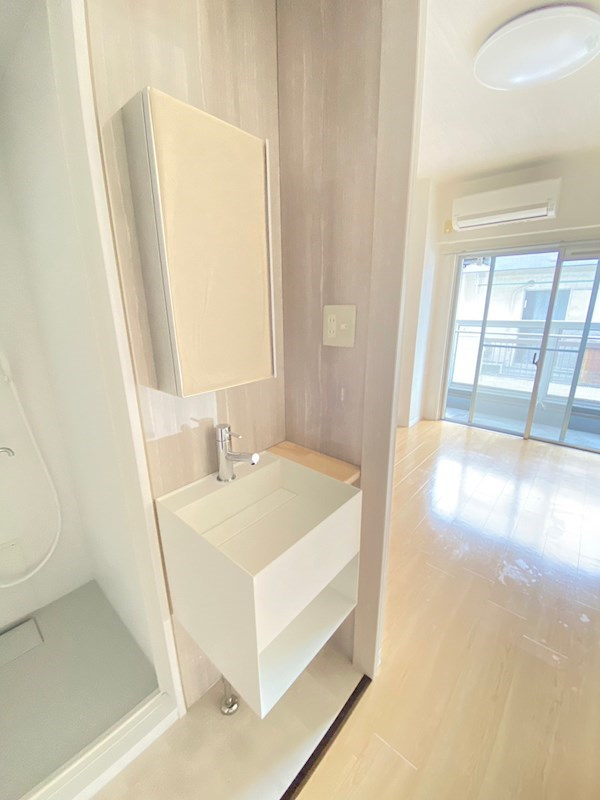 芦屋市宮塚町の賃貸マンションの洗面所