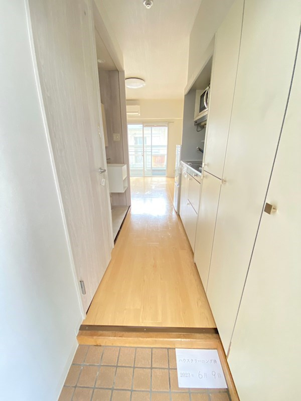 芦屋市宮塚町の賃貸マンションの玄関