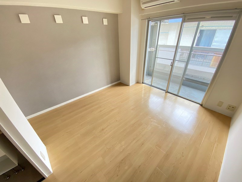 芦屋市宮塚町の賃貸マンションの居間・リビング