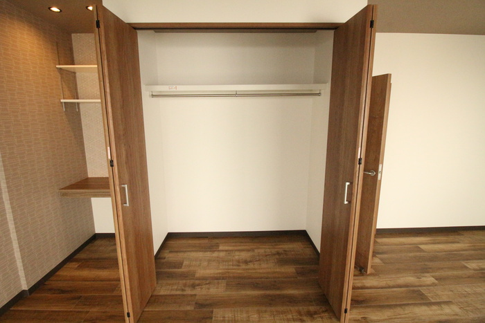 神戸市東灘区御影塚町２丁目の賃貸マンションの収納