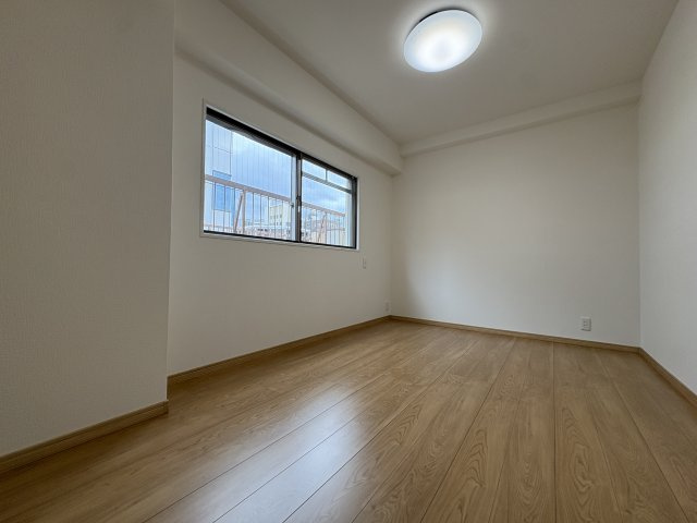 神戸市中央区多聞通４丁目の賃貸マンションの居間・リビング