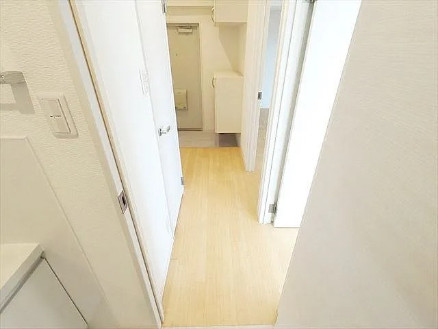 神戸市東灘区甲南町４丁目の賃貸マンションの玄関
