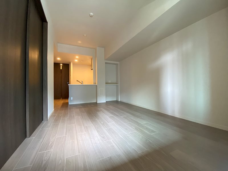 神戸市中央区海岸通１丁目の賃貸マンションの居間・リビング