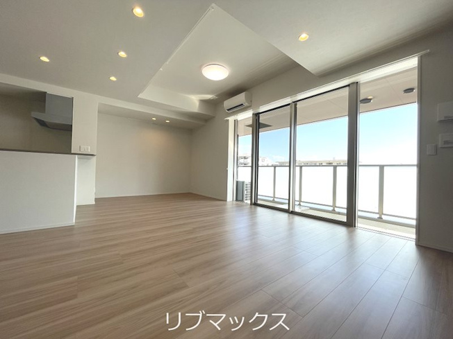 【居間・リビング】