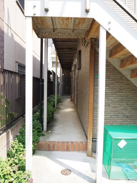 アパート入口