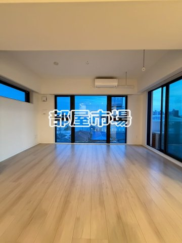 SHIN-HATOYAの居間・リビング