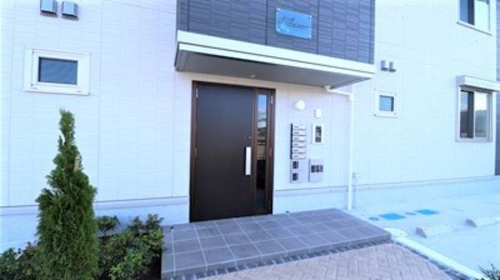 コーポプルメリアのエントランス|毎日通るエントランスはこのようになっています