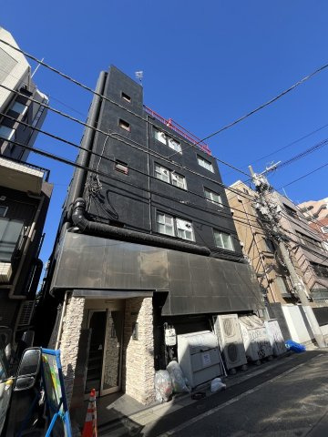 霞町・五番館の外観