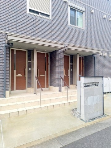 Storia川口本町のエントランス