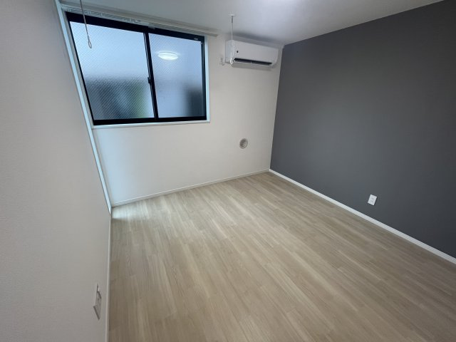 BASE三ツ沢下町の居間・リビング
