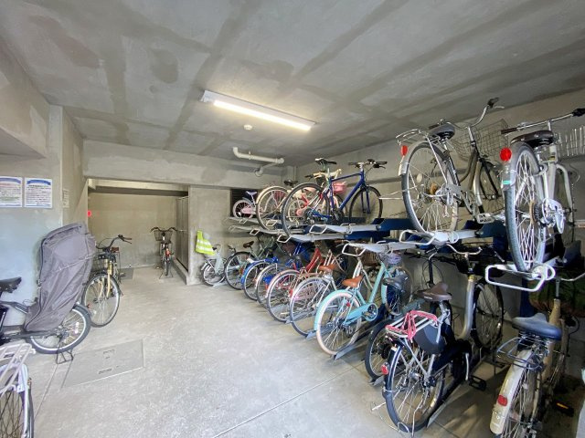 新松戸リリエンハイムの駐輪場|駐輪場