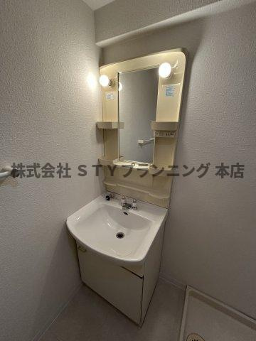 仲介手数料0円！ピーナッツボーイⅡの洗面所